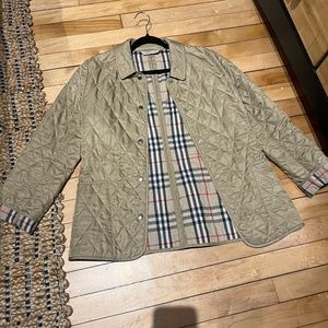 ❤️SOLD❤️🥰AUTHENTIC BURBERRY QUILTED JACKET COAT